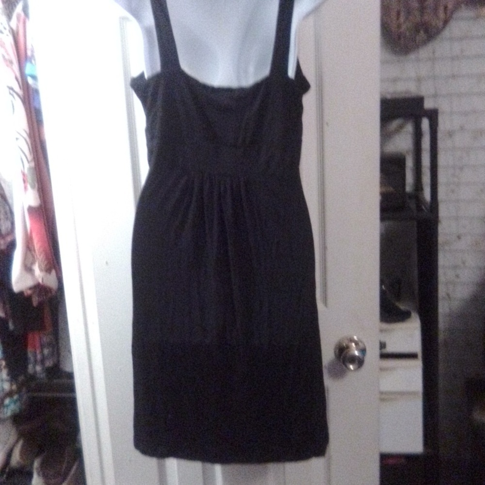 Dress - Picture 3 of 4